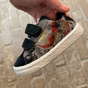 Superman Puma Velcro Sneakers US 5c